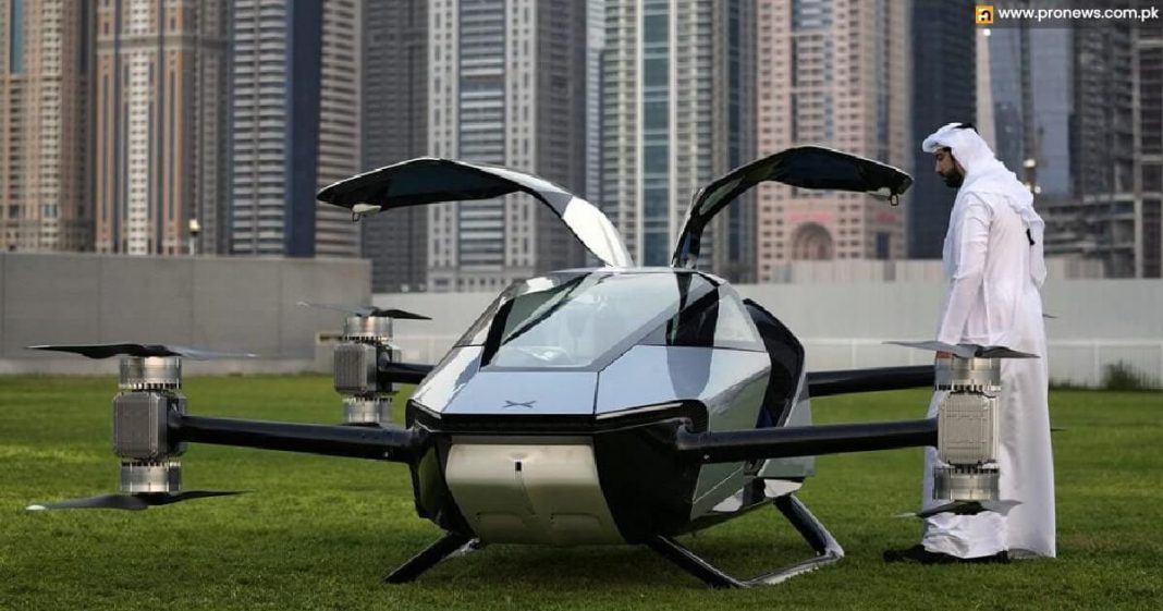 Chinese car with the capacity to fly makes the first trip to Dubai.