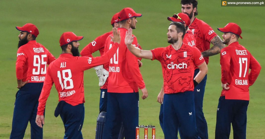 England defeated Pakistan to take the T20I series 4-3